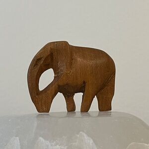 VINTAGE MINIATURE LITTLE HANDMADE CARVED WOODEN ELEPHANT